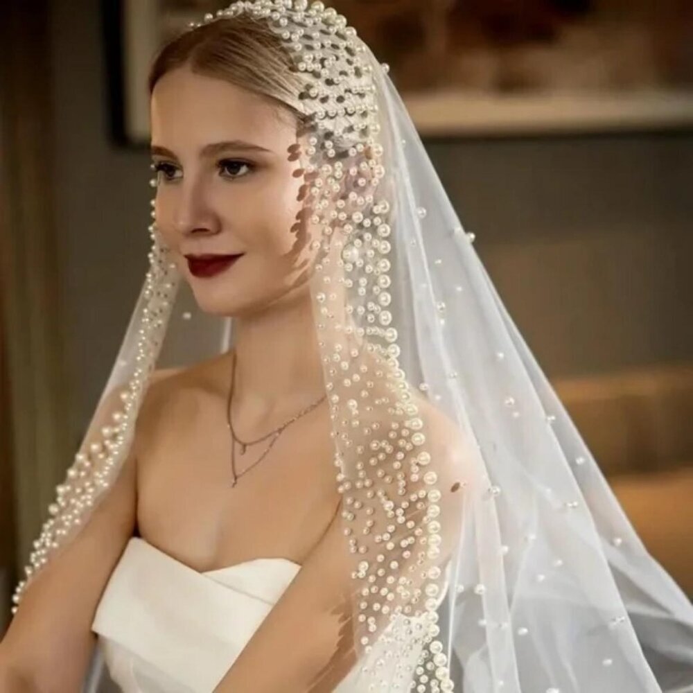 Wedding veil with pearls - Picture 5 of 8